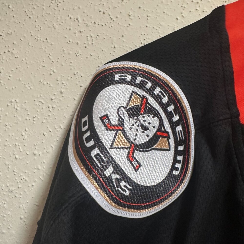 Anaheim Ducks Fanatics Hockey Jersey Home - Picture 4 of 11